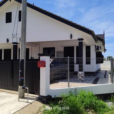 Hadeera Minimalis Family Homestay Κουάλα Τερενγκάνου Εξωτερικό φωτογραφία